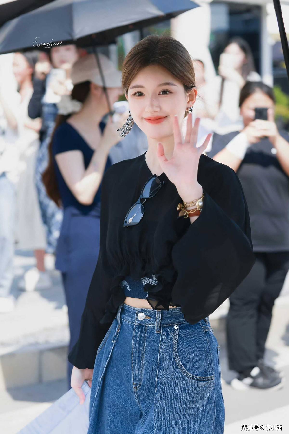 戴对称才好看果然时尚的尽头是国风瓦力棋牌游戏赵露思穿新中式耳环不(图8)